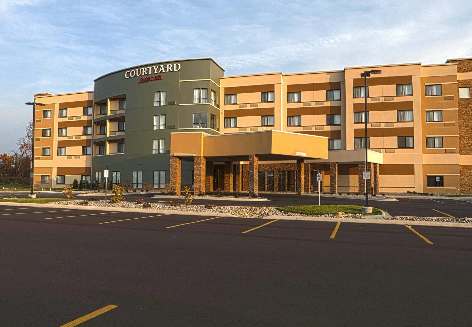 Courtyard By Marriott Battle Creek Hotel Exterior photo